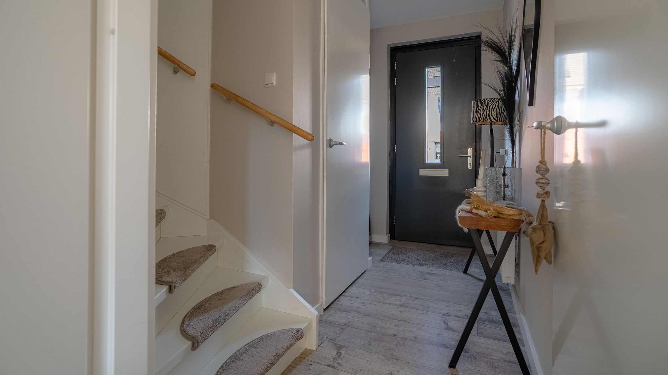 Foto 9 van Van Lunterenstraat 54