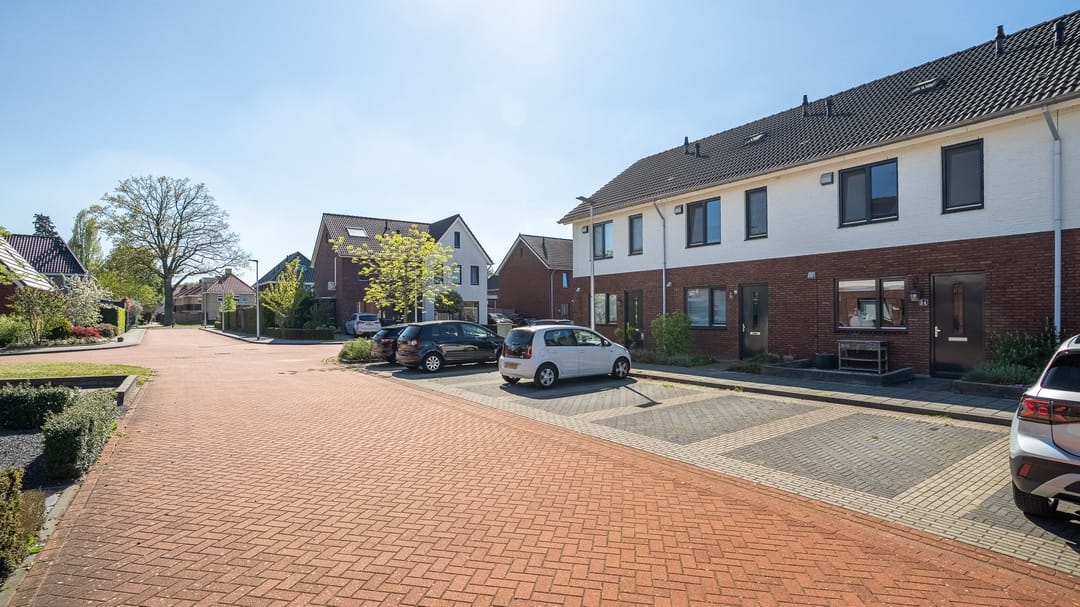 Foto 31 van Van Lunterenstraat 54