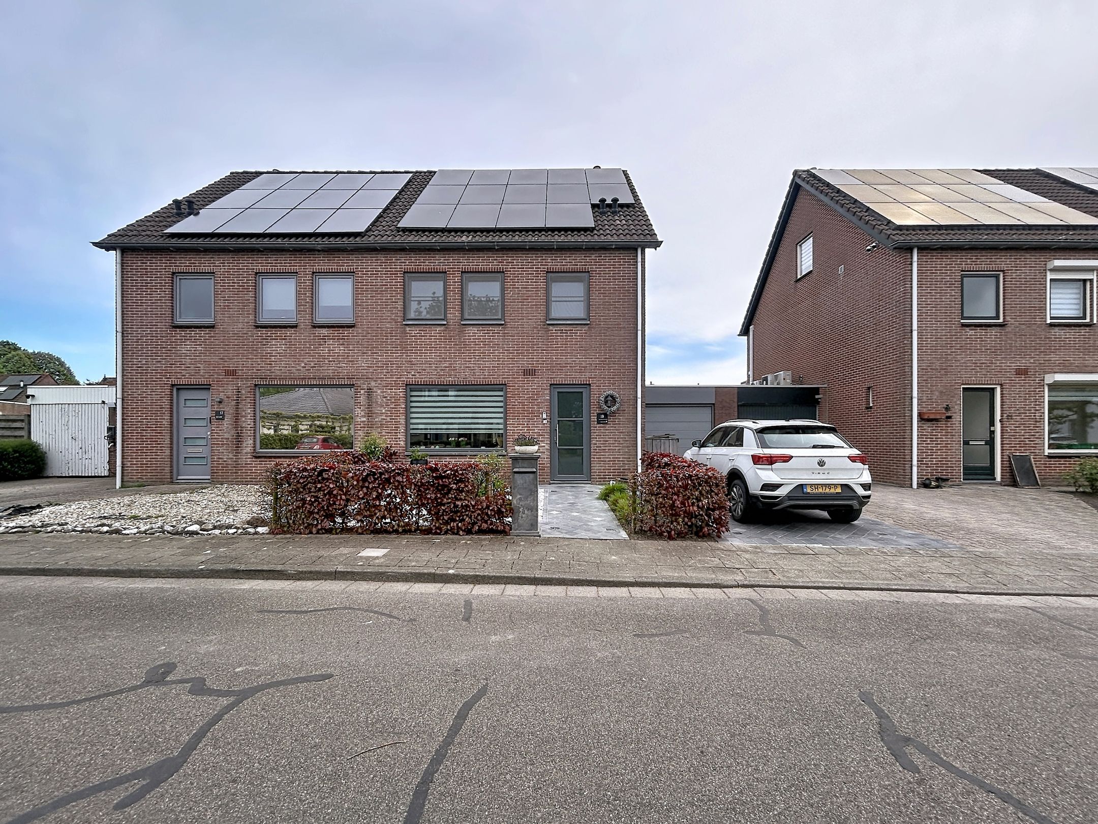 Photo 33 of Voorstraat 19