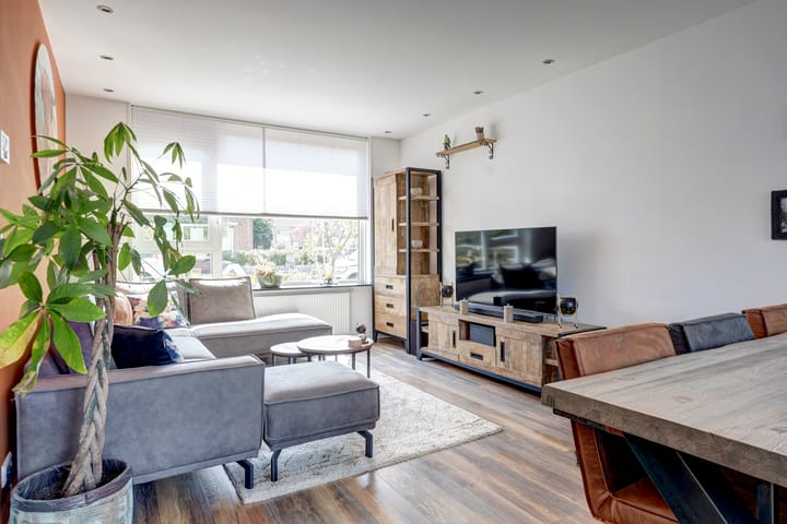 Foto 3 van Trompstraat 28