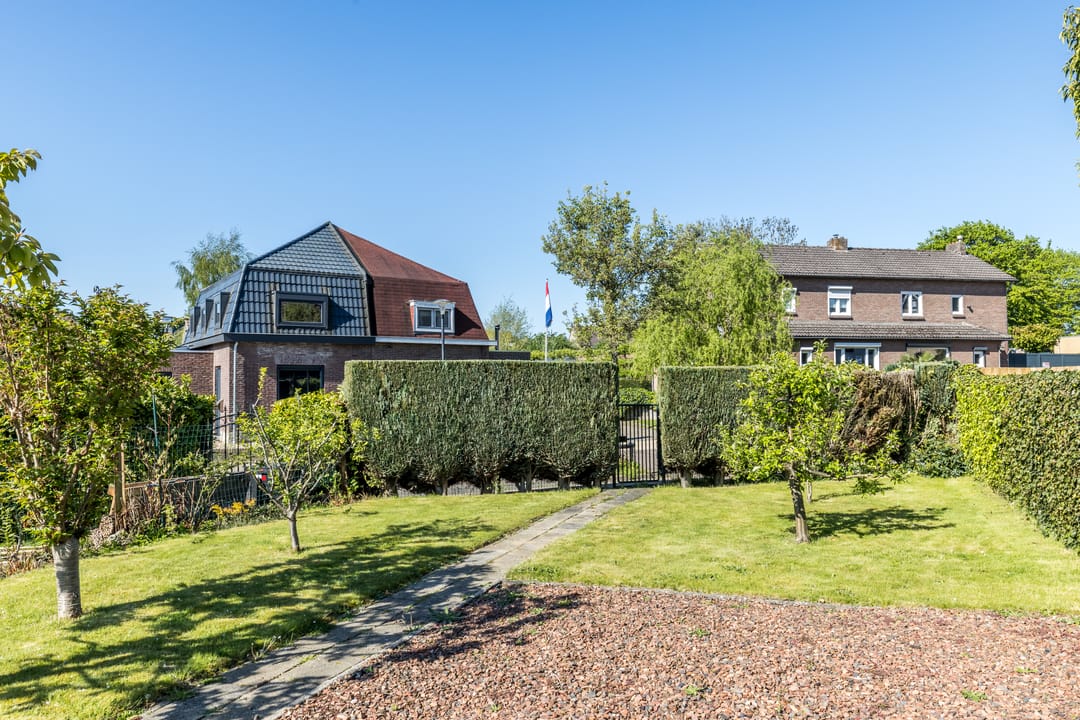 Photo 37 of Provincialeweg Zuid 17