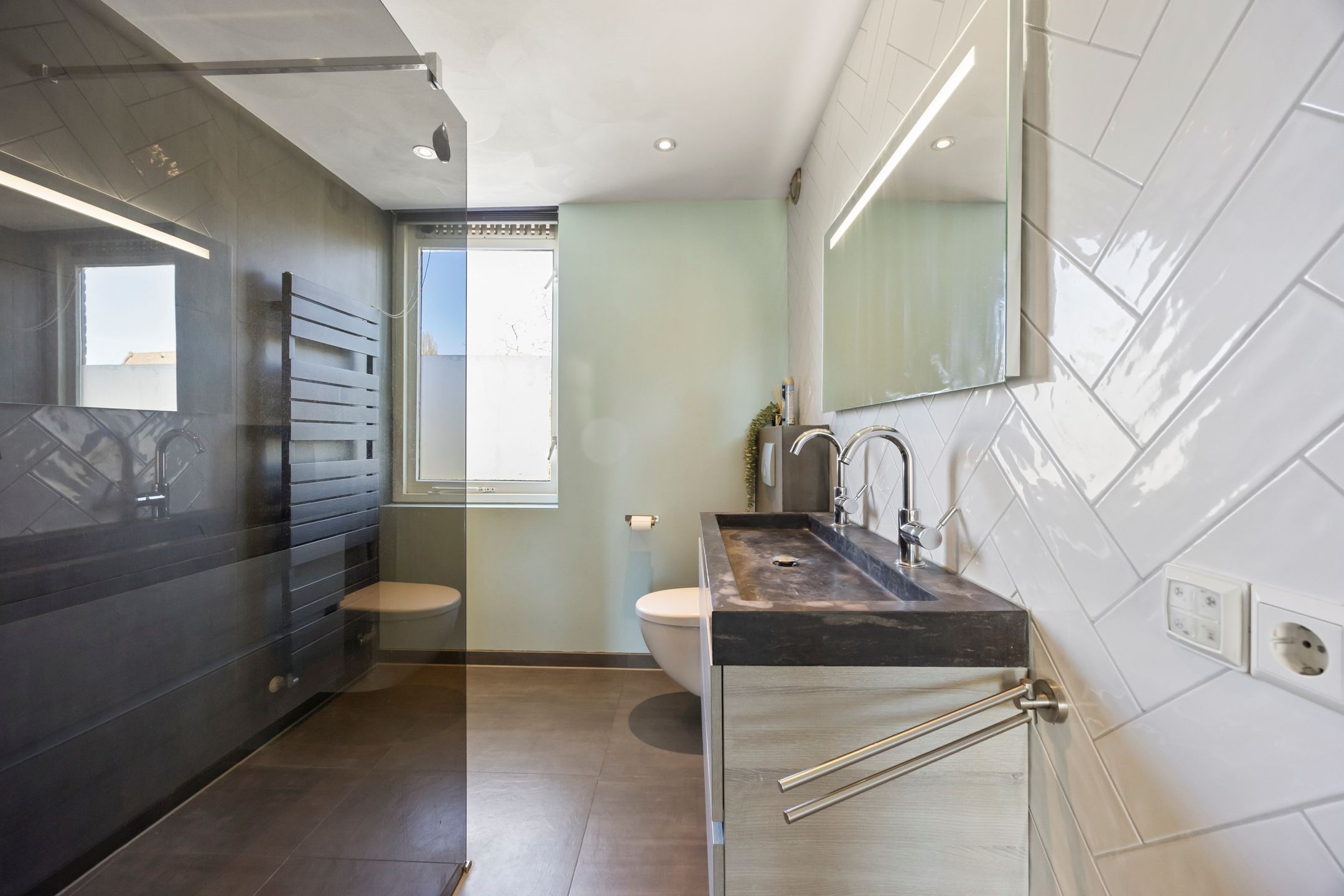 Foto 24 van Limburgsingel 28