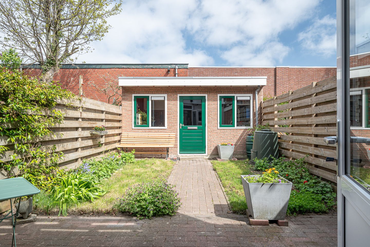 Foto 4 van Helper Weststraat 16