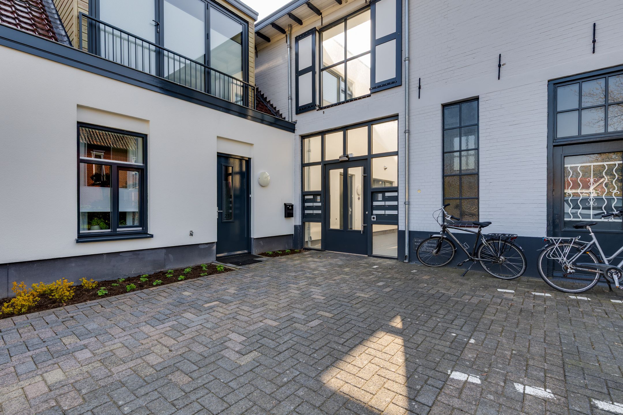 Foto 9 van Varsseveldseweg 25-I