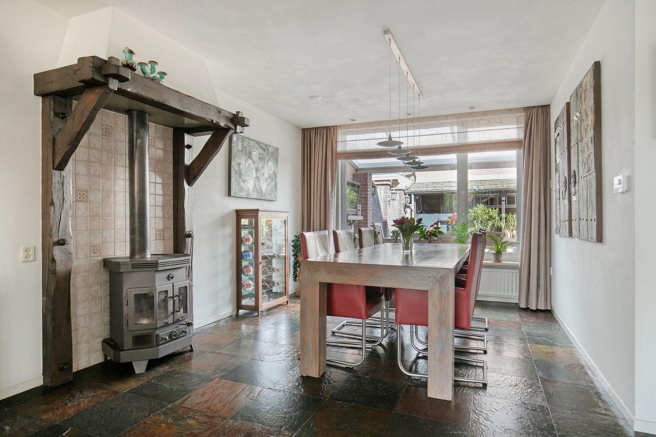 Photo 6 of Irenestraat 10
