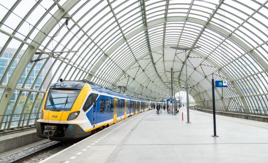 Bekijk foto 1 van Teleportboulevard 80