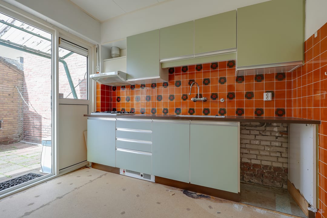 Photo 8 of Witte de Withstraat 11