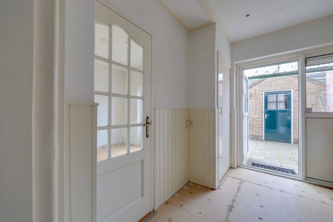 Photo 11 of Witte de Withstraat 11