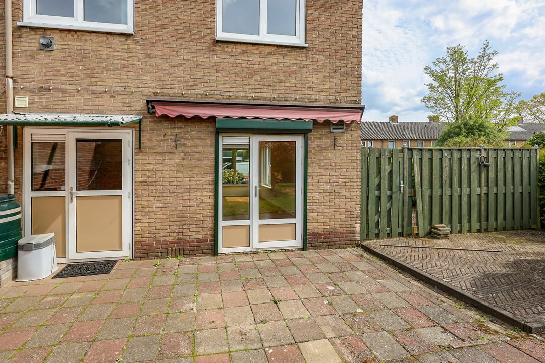 Photo 28 of Witte de Withstraat 11