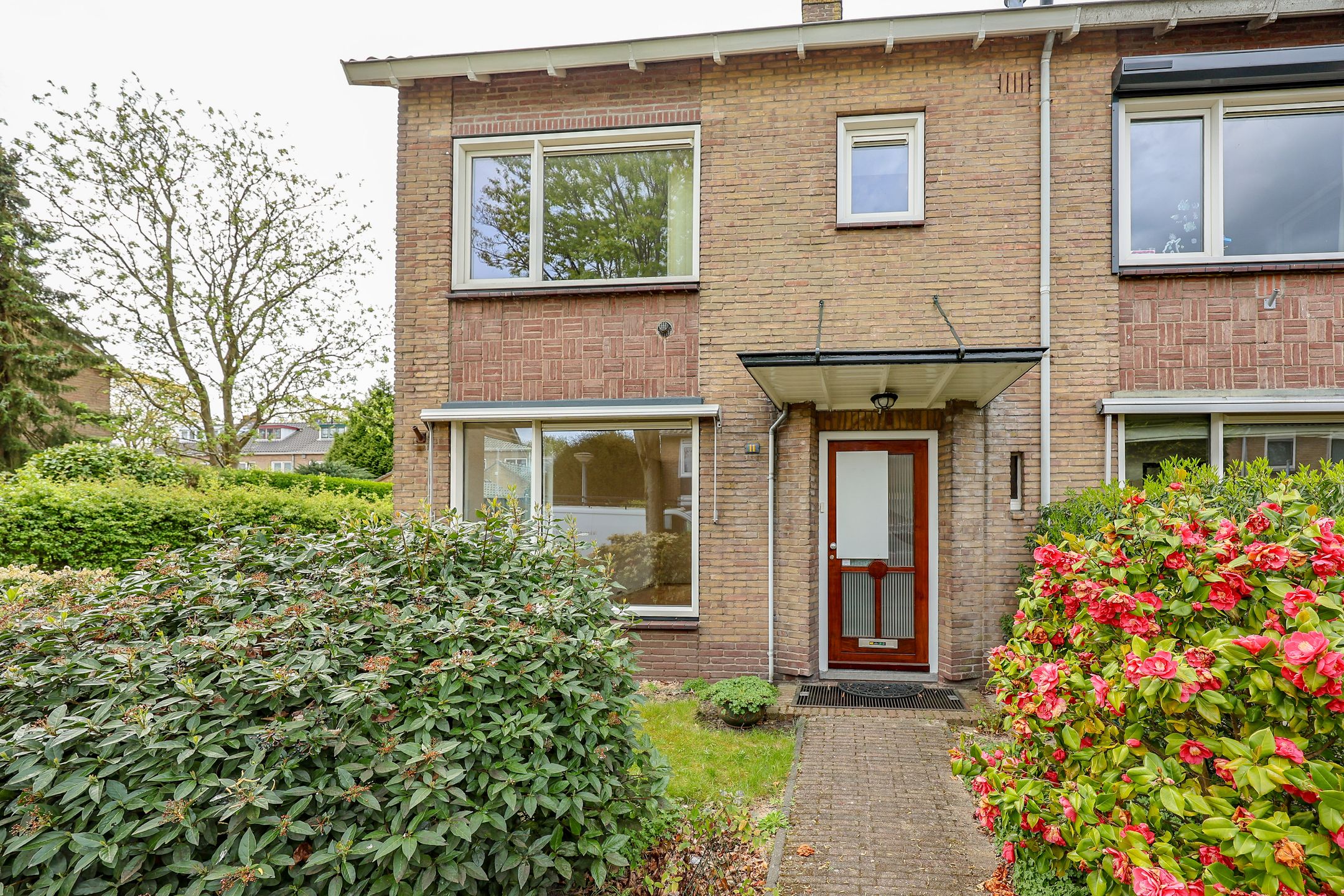 Photo 39 of Witte de Withstraat 11