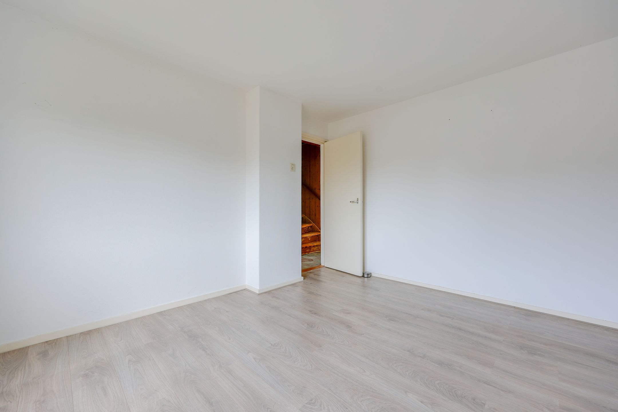 Photo 21 of Witte de Withstraat 11