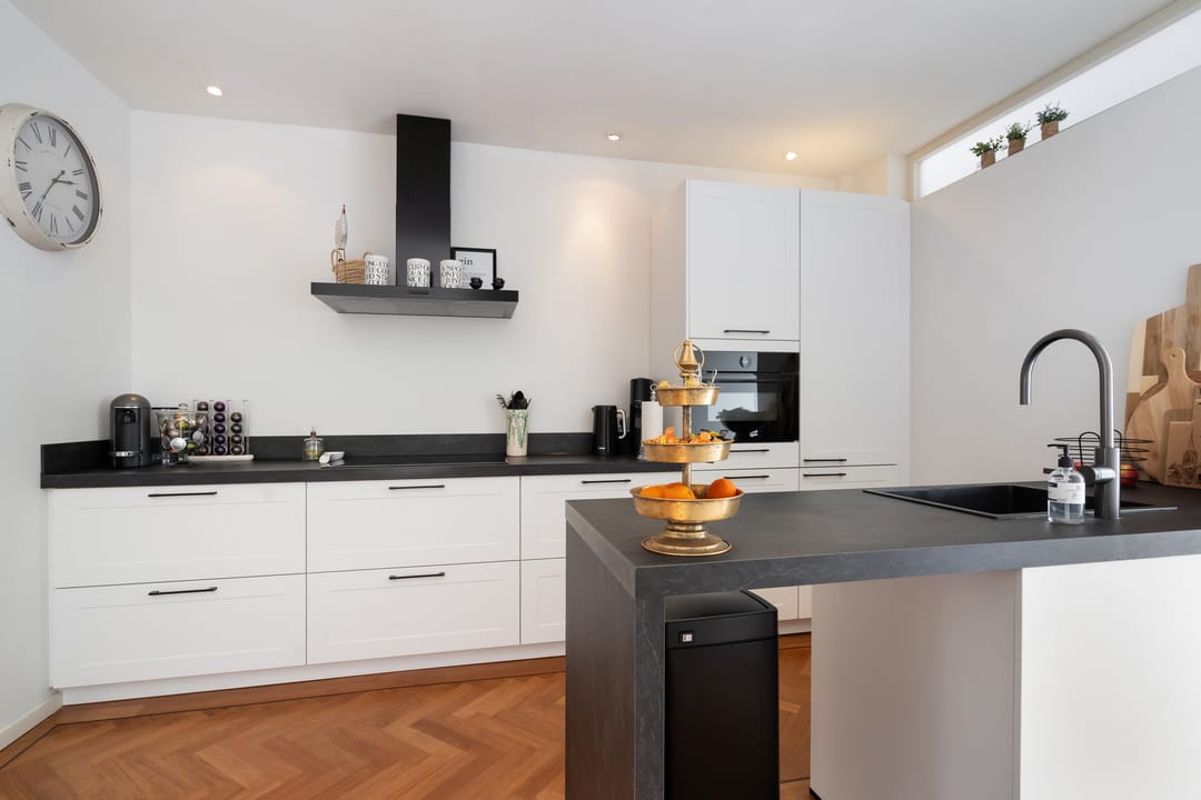 Photo 23 of Obrechtstraat 248