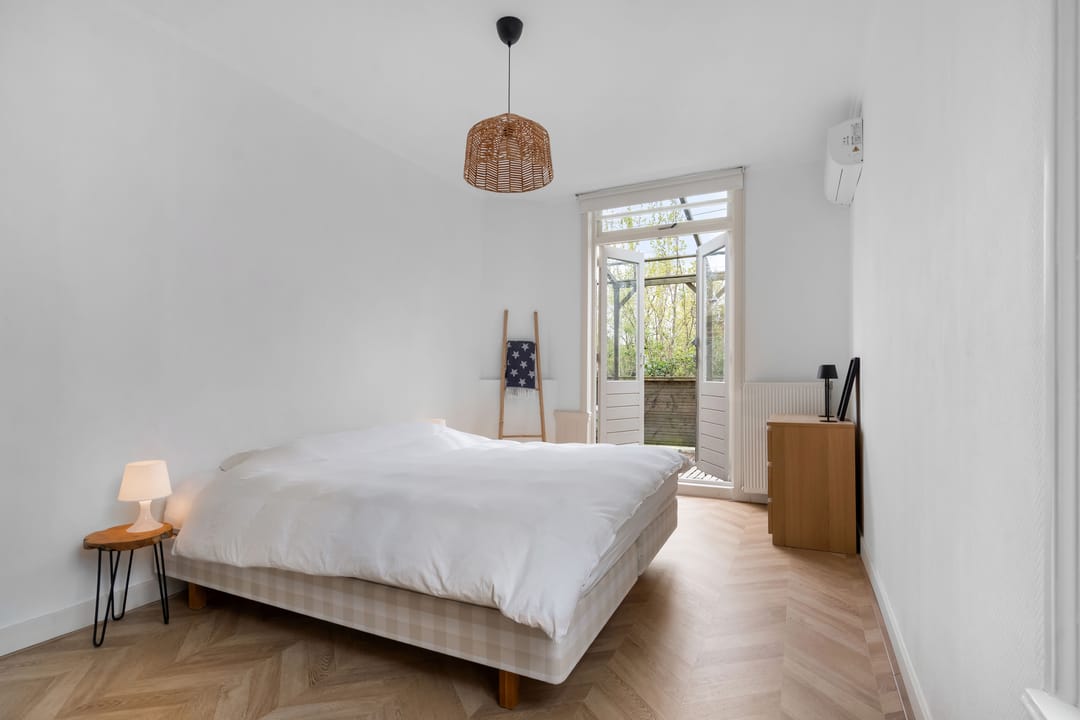 Photo 32 of Obrechtstraat 248