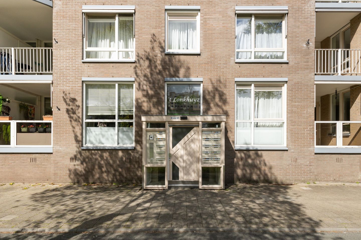 Foto 44 van Montaubanstraat 19
