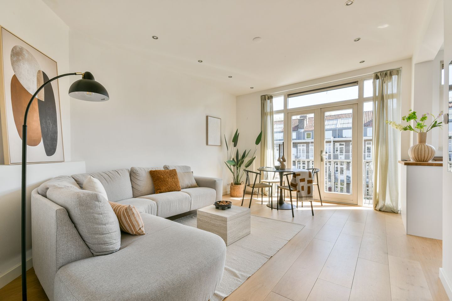 Photo 1 of Reinier Claeszenstraat 48-3