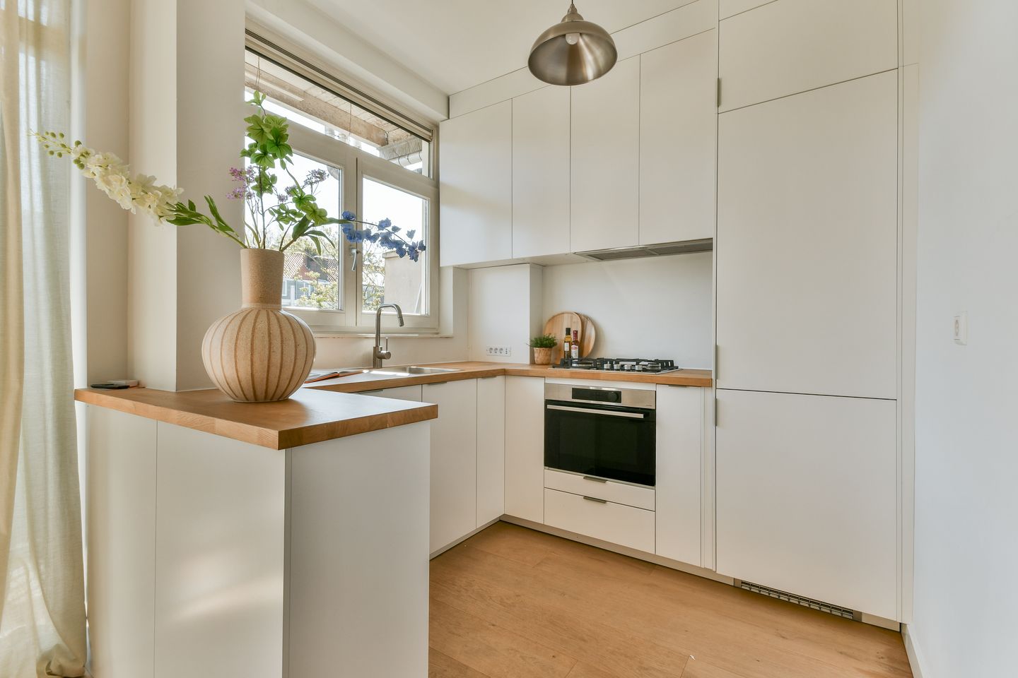 Photo 10 of Reinier Claeszenstraat 48-3