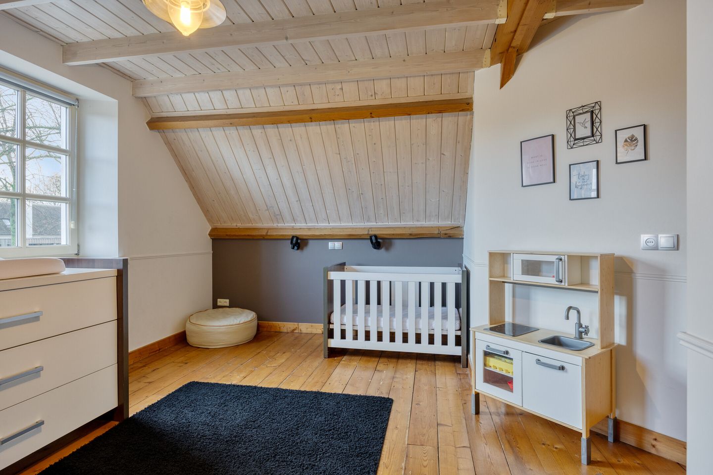 Foto 35 van Monseigneur van den Hurklaan 12-A