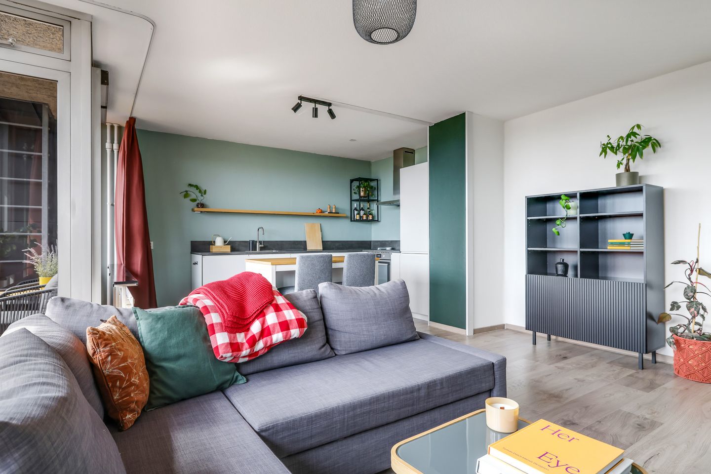 Foto 20 van Burg. Hustinxstraat 236