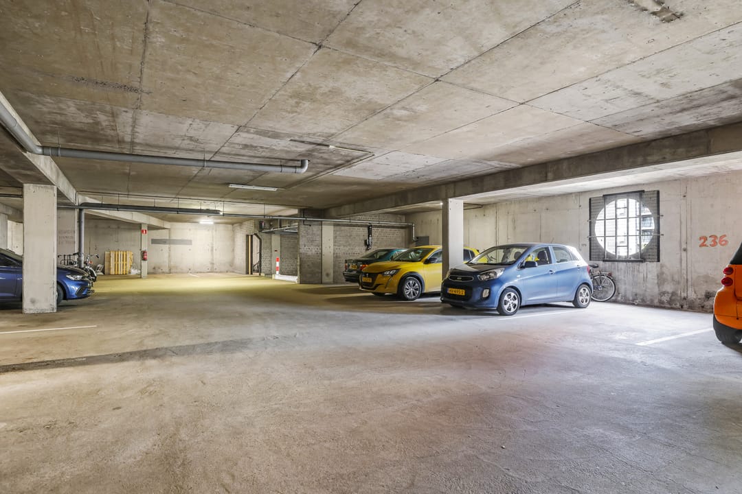 Foto 58 van Burg. Hustinxstraat 236