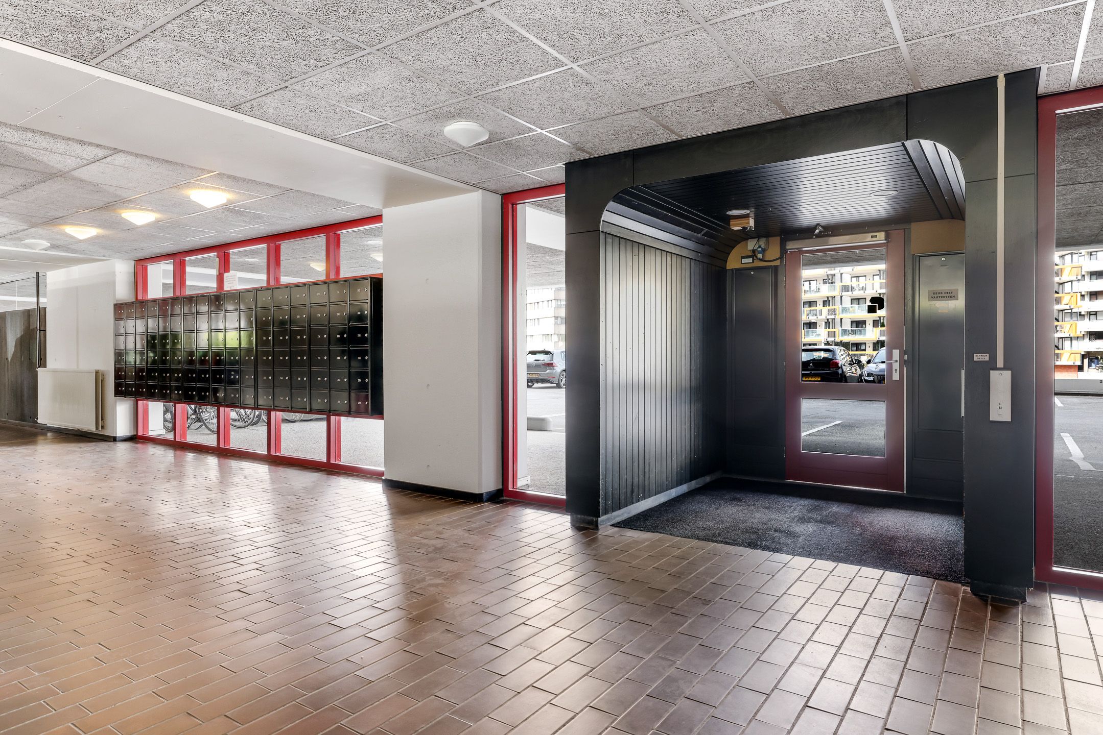 Foto 9 van Burg. Hustinxstraat 236