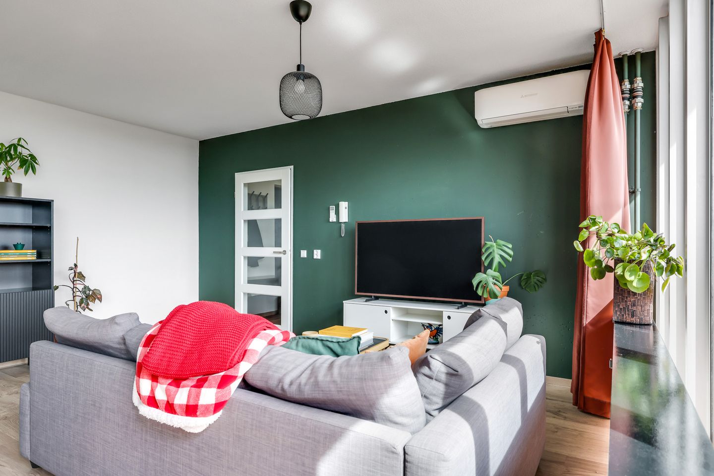 Foto 19 van Burg. Hustinxstraat 236