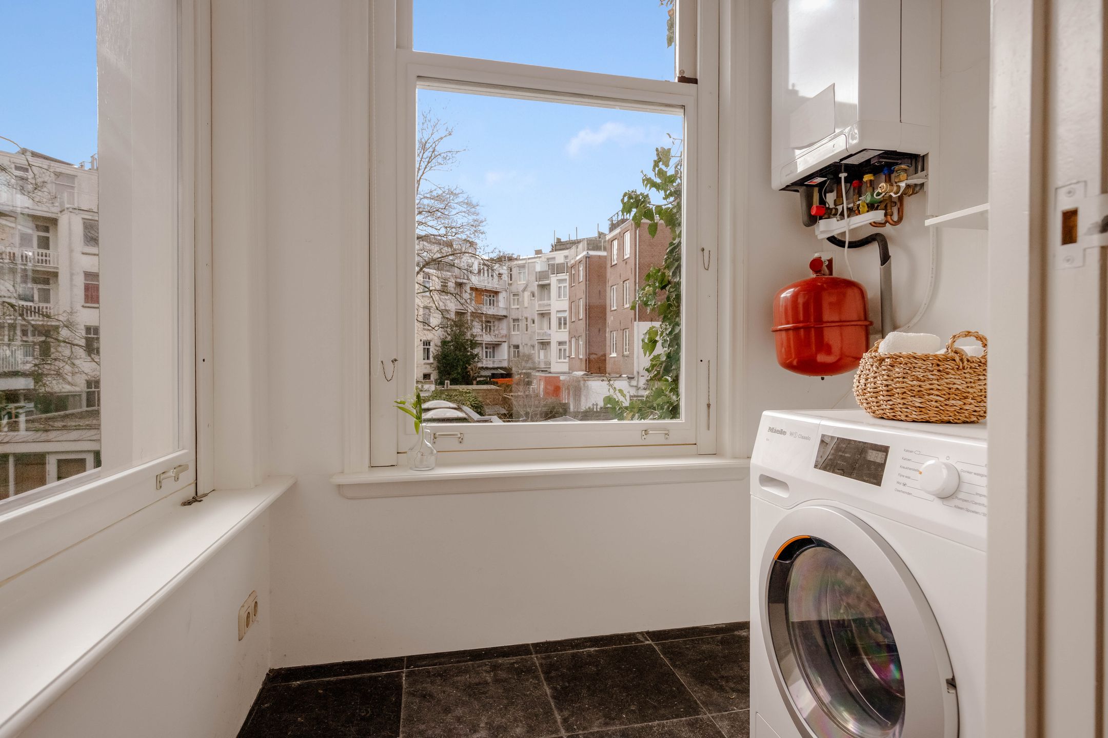 Foto 27 van Rhijnvis Feithstraat 28-A