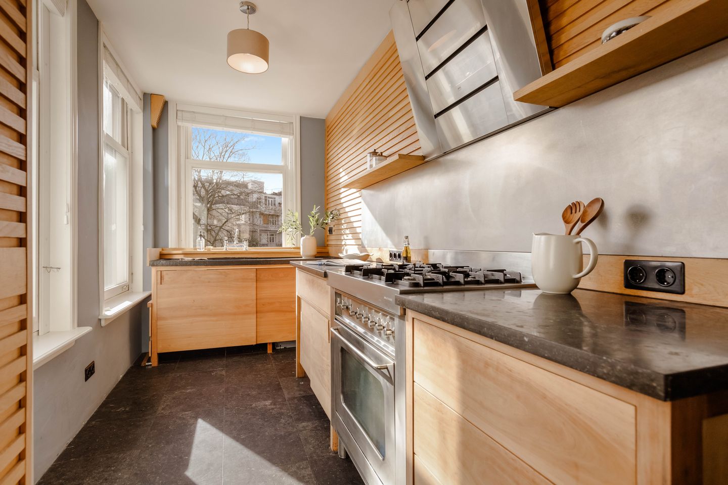 Foto 14 van Rhijnvis Feithstraat 28-A