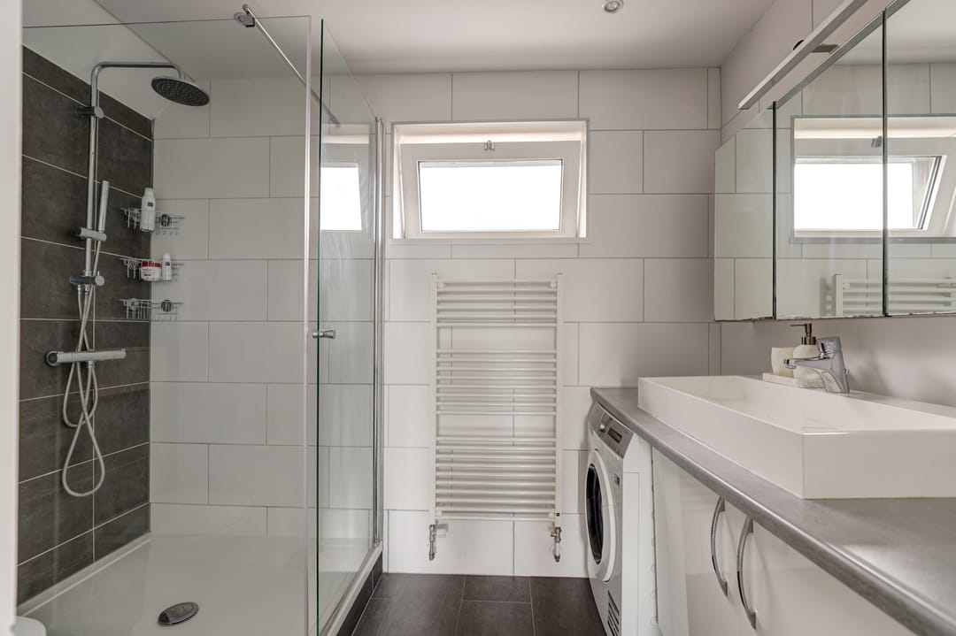 Spacious Maisonnette with City and Water Views in Central Gouda — 22