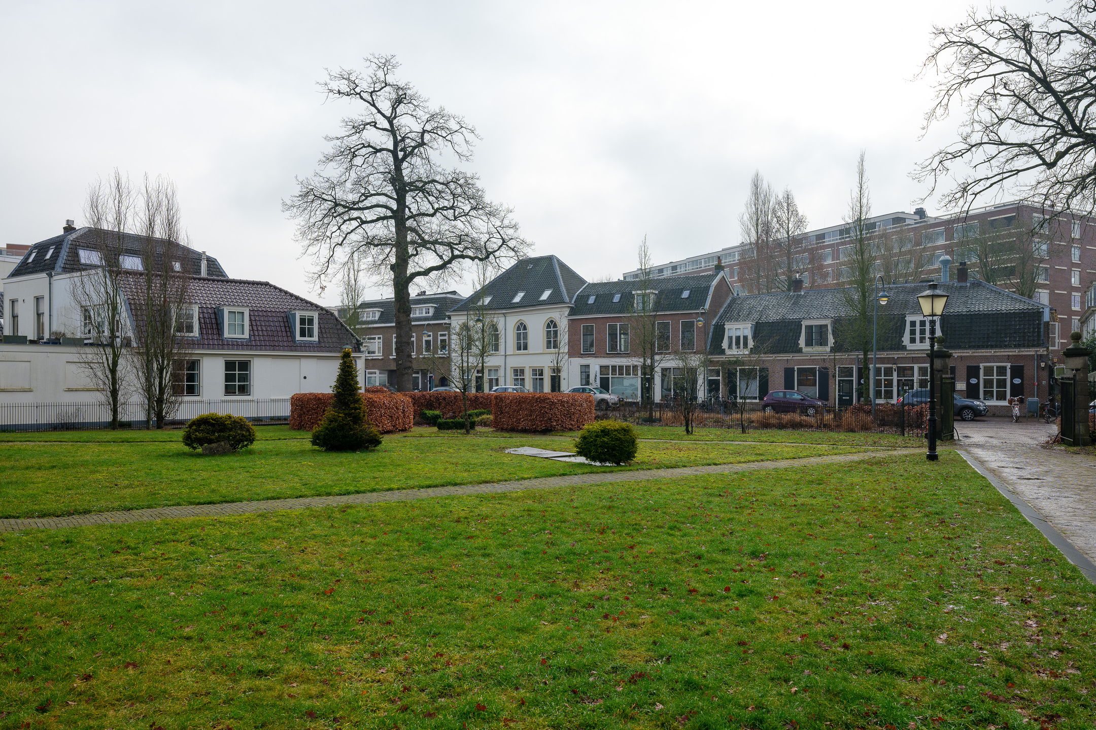 Atmospheric Upper Floor Apartment in Heart of De Bilt — 24