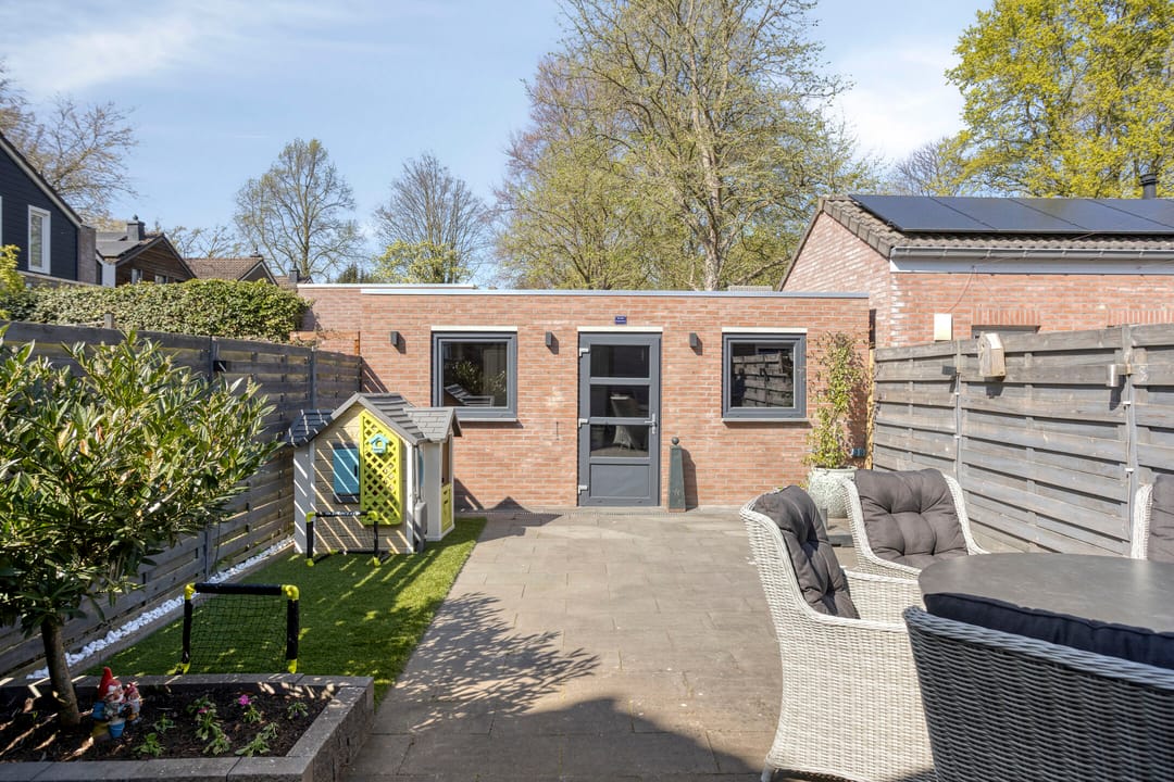 Ready-to-move-in terraced house in green location De Heeg — 26