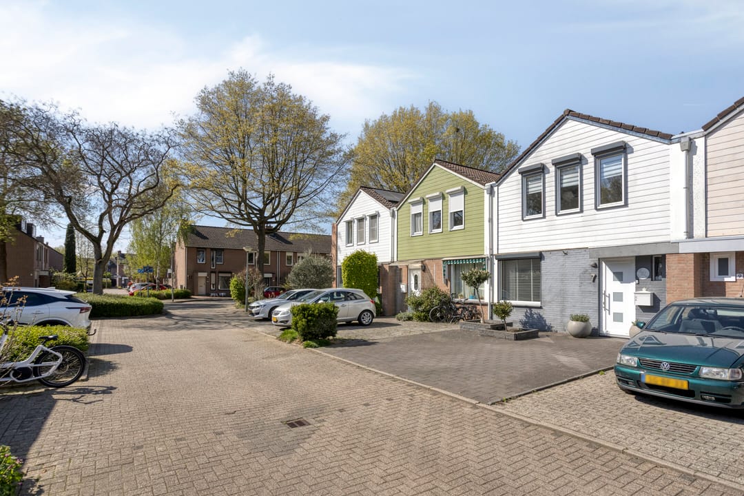 Ready-to-move-in terraced house in green location De Heeg — 37