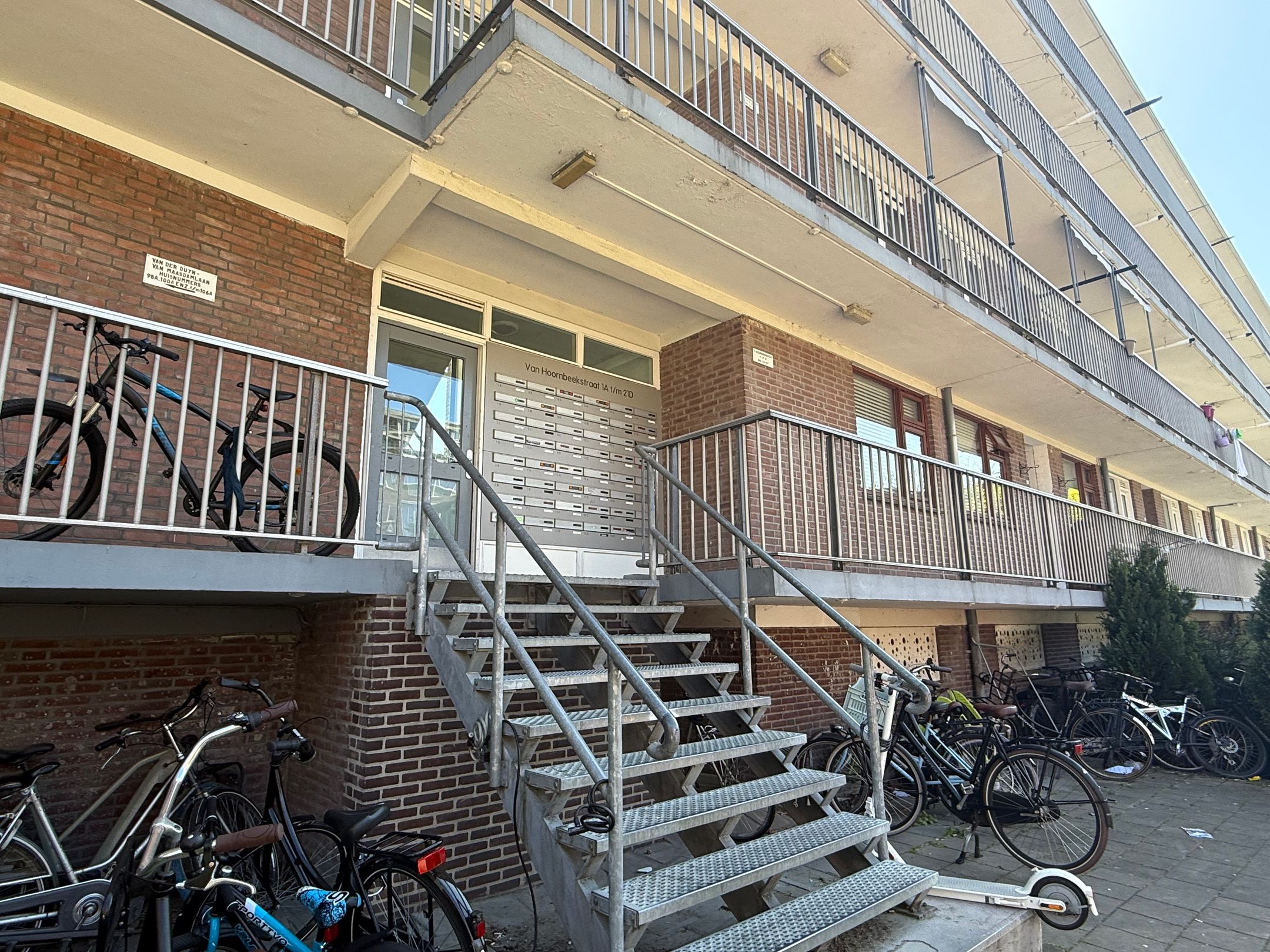 van Hoornbeekstraat 1-D 1 D