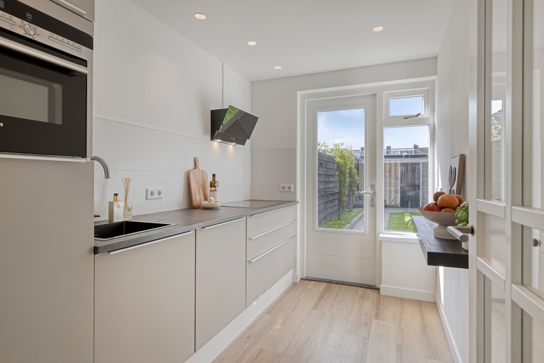 Photo 12 of Venuslaan 535