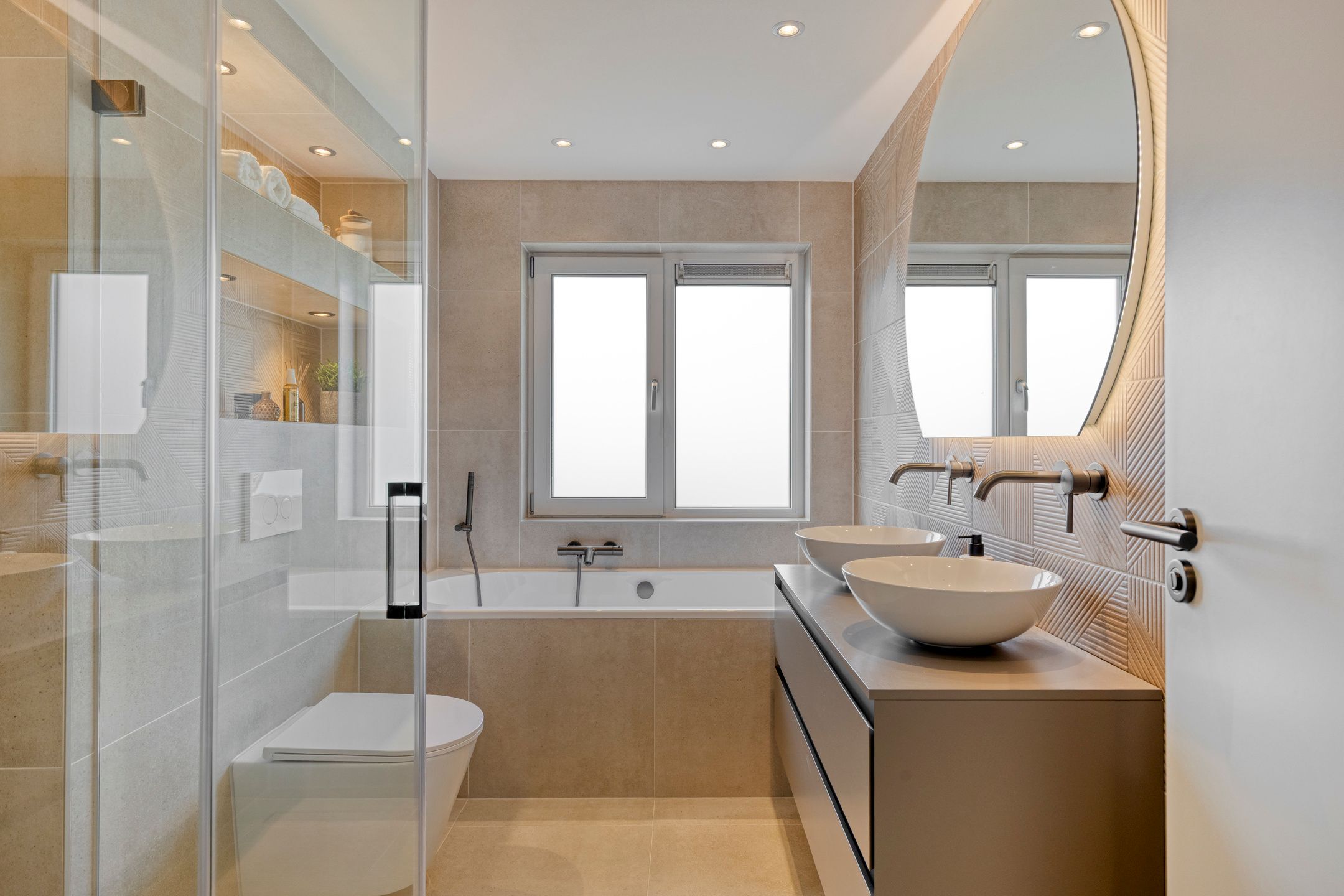 Photo 21 of Venuslaan 535