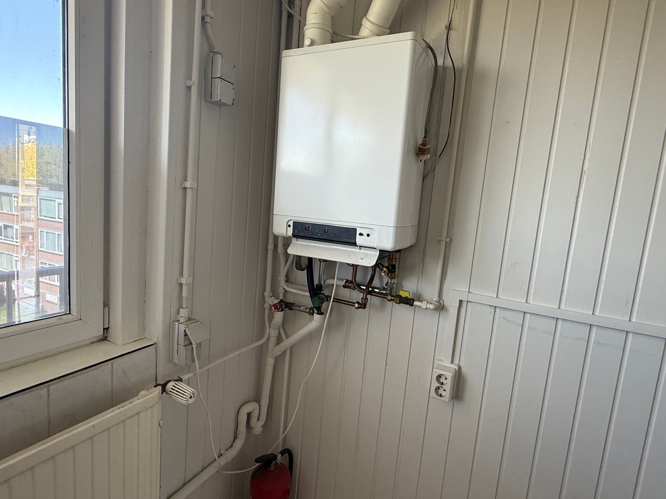 Photo 12 of van Hoornbeekstraat 1-D