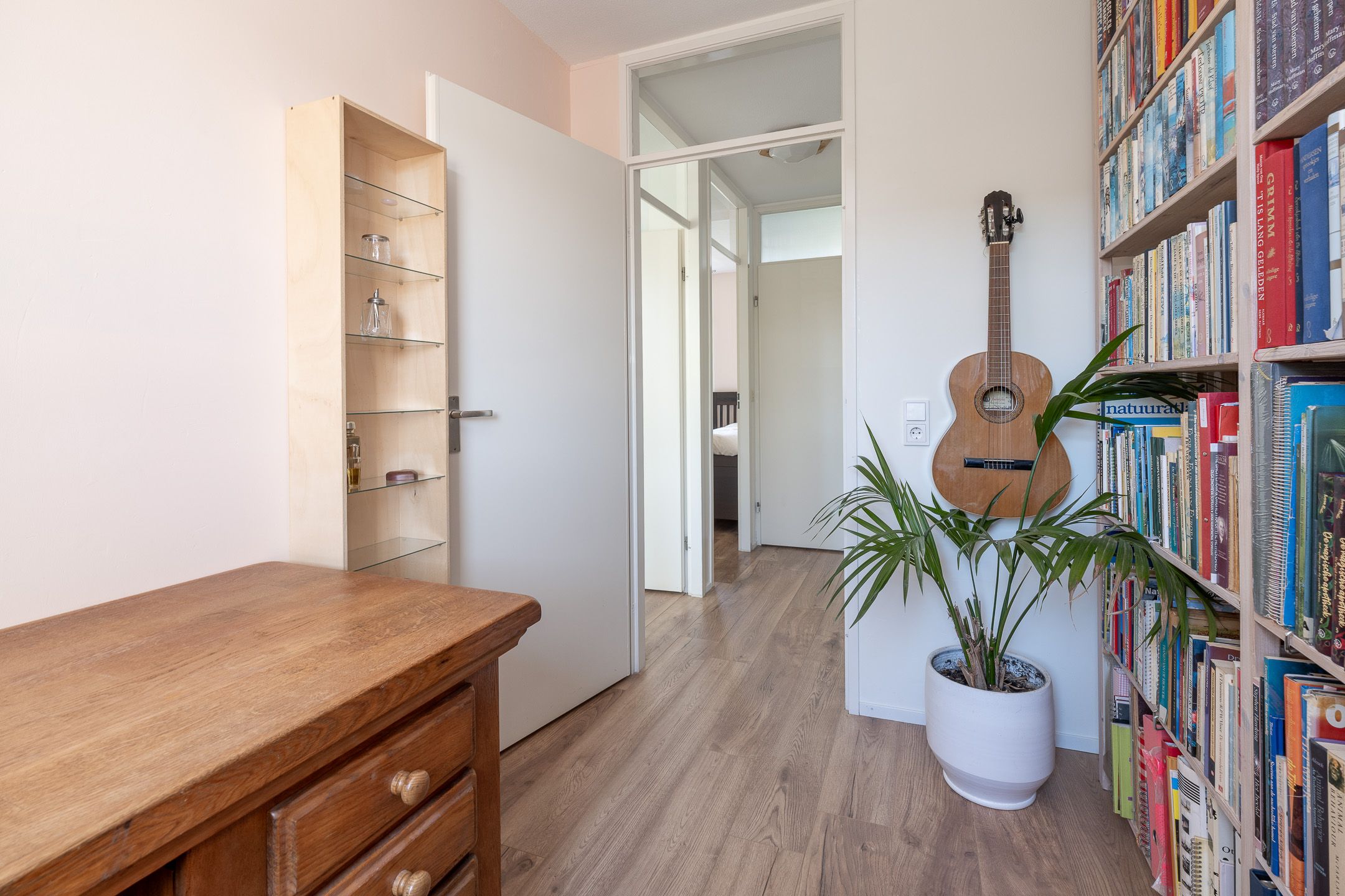 Comfortable Corner House with Garage and Sunny Garden — 21