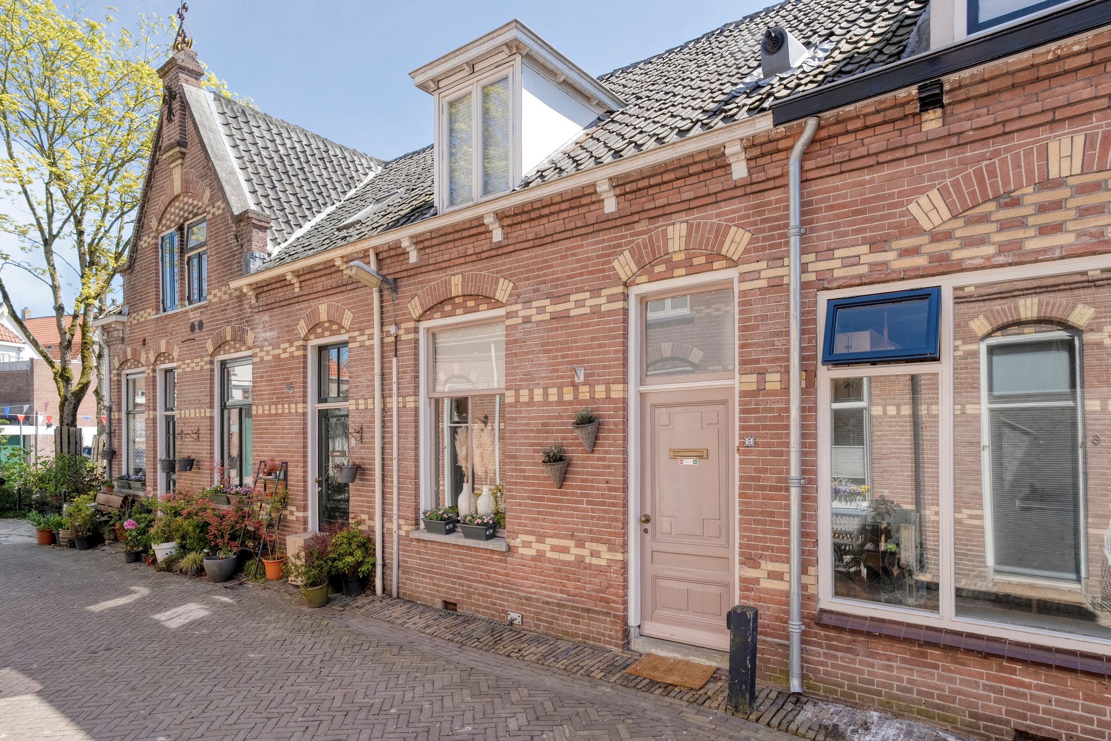 Valkstraat 5 