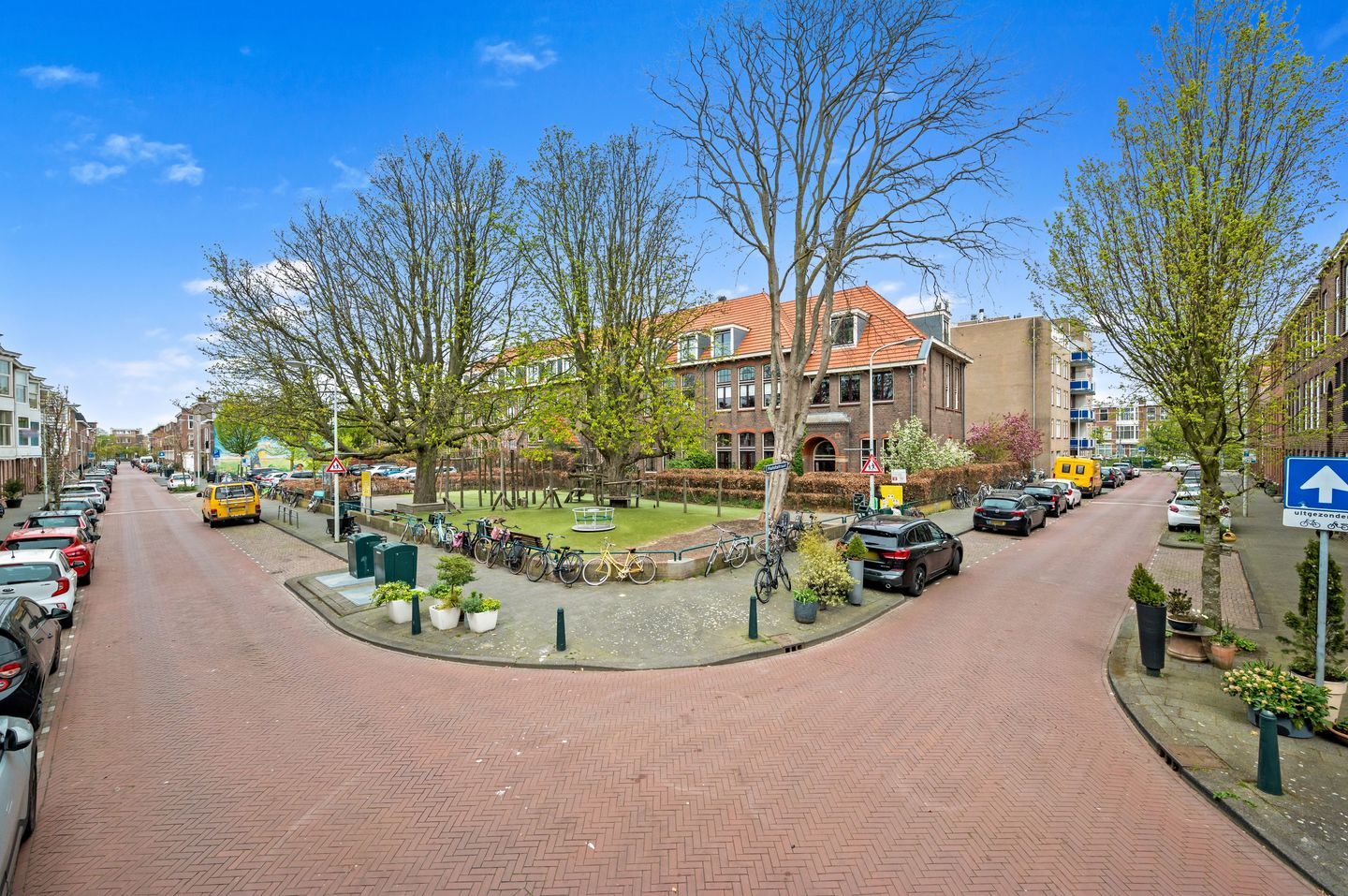 Foto 44 van Hulststraat 17