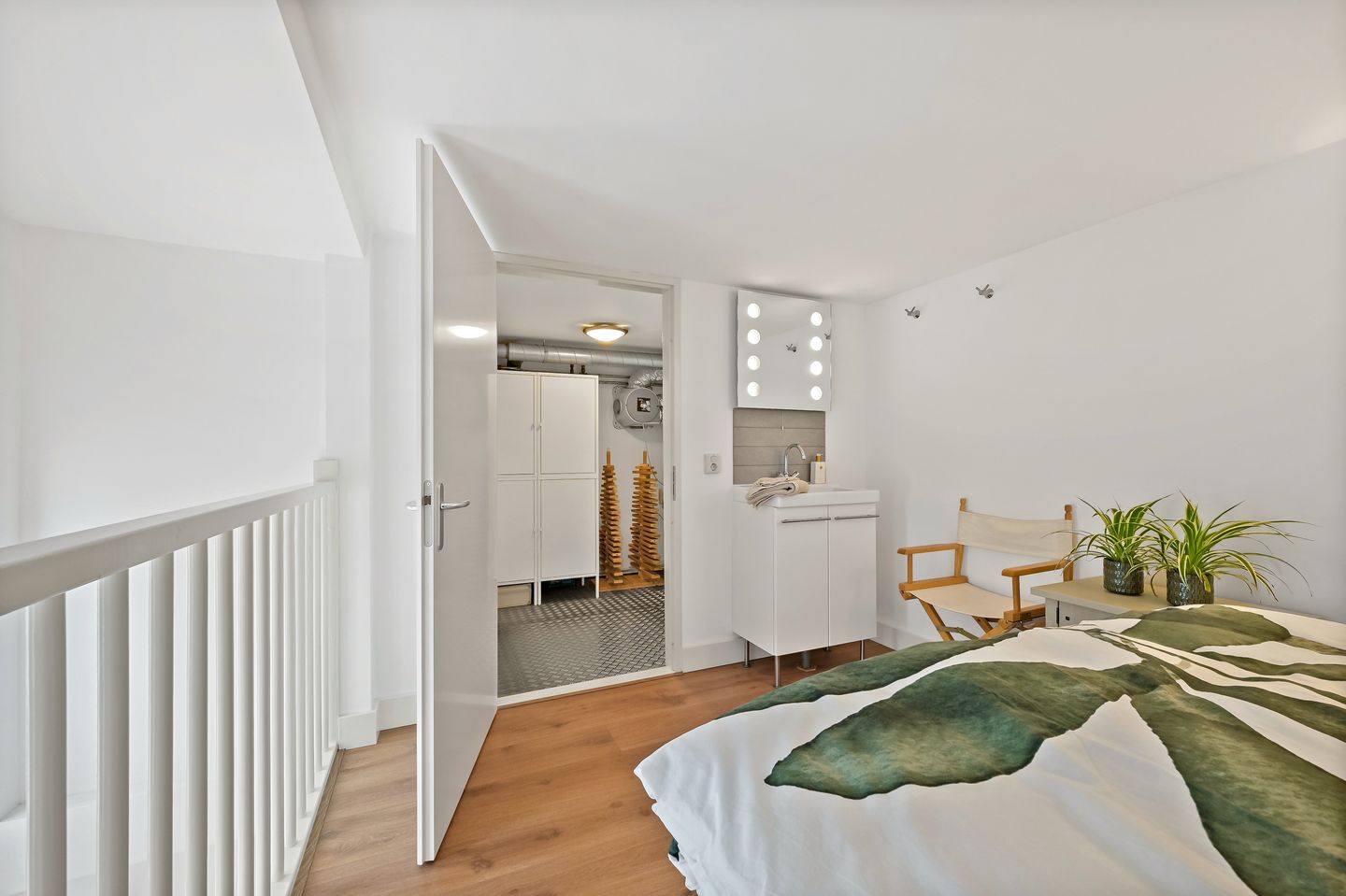 Foto 40 van Hulststraat 17