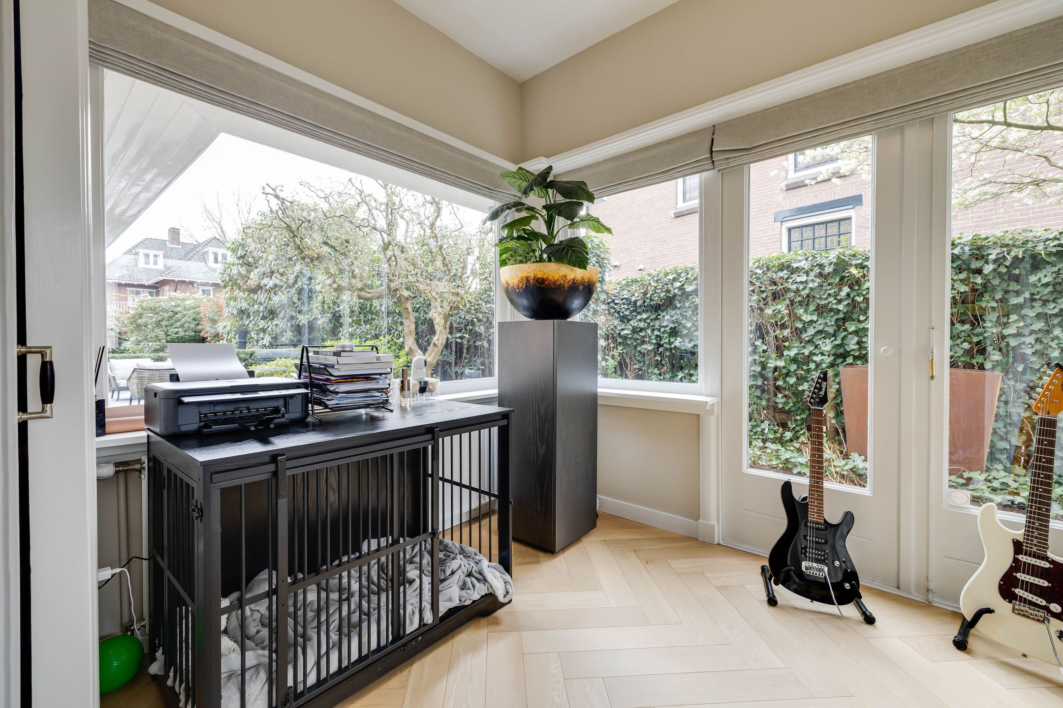Luxurious villa with private driveway in the sought-after De Parken district of Apeldoorn — 9