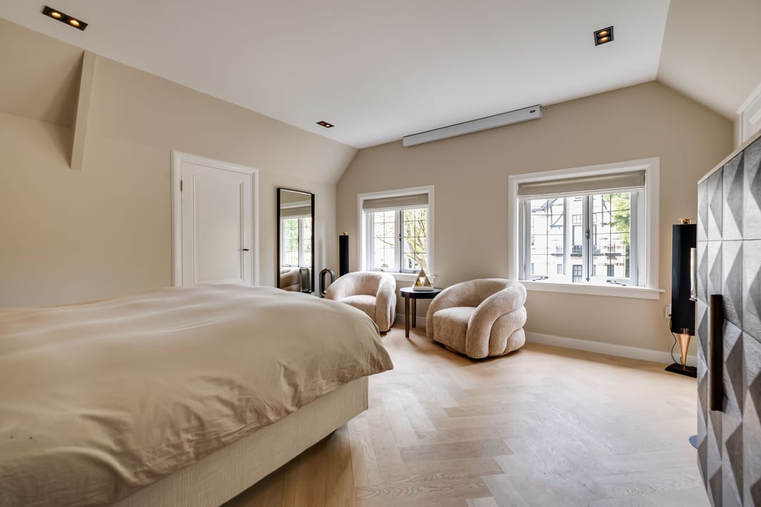Luxurious villa with private driveway in the sought-after De Parken district of Apeldoorn — 23