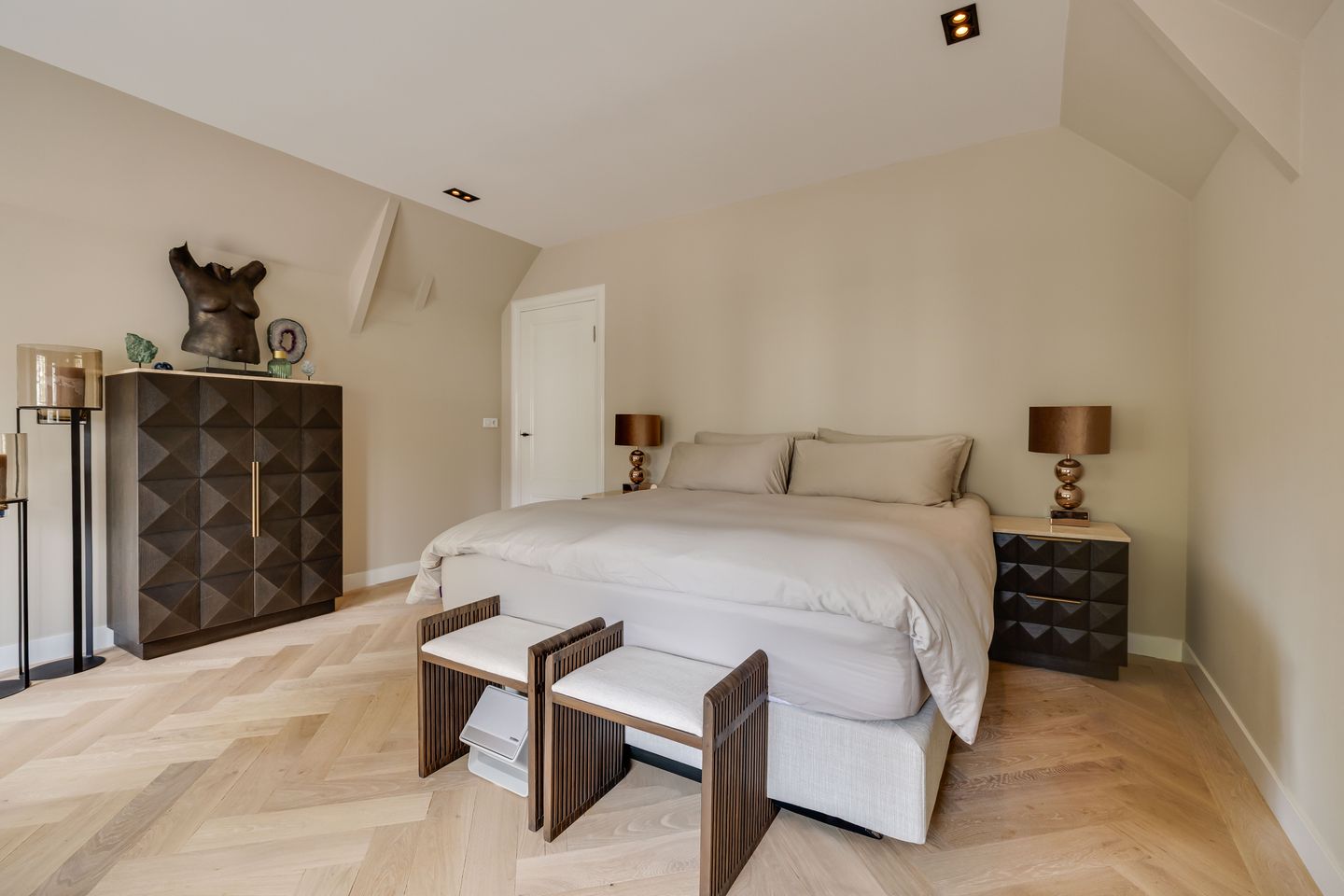 Luxurious villa with private driveway in the sought-after De Parken district of Apeldoorn — 25
