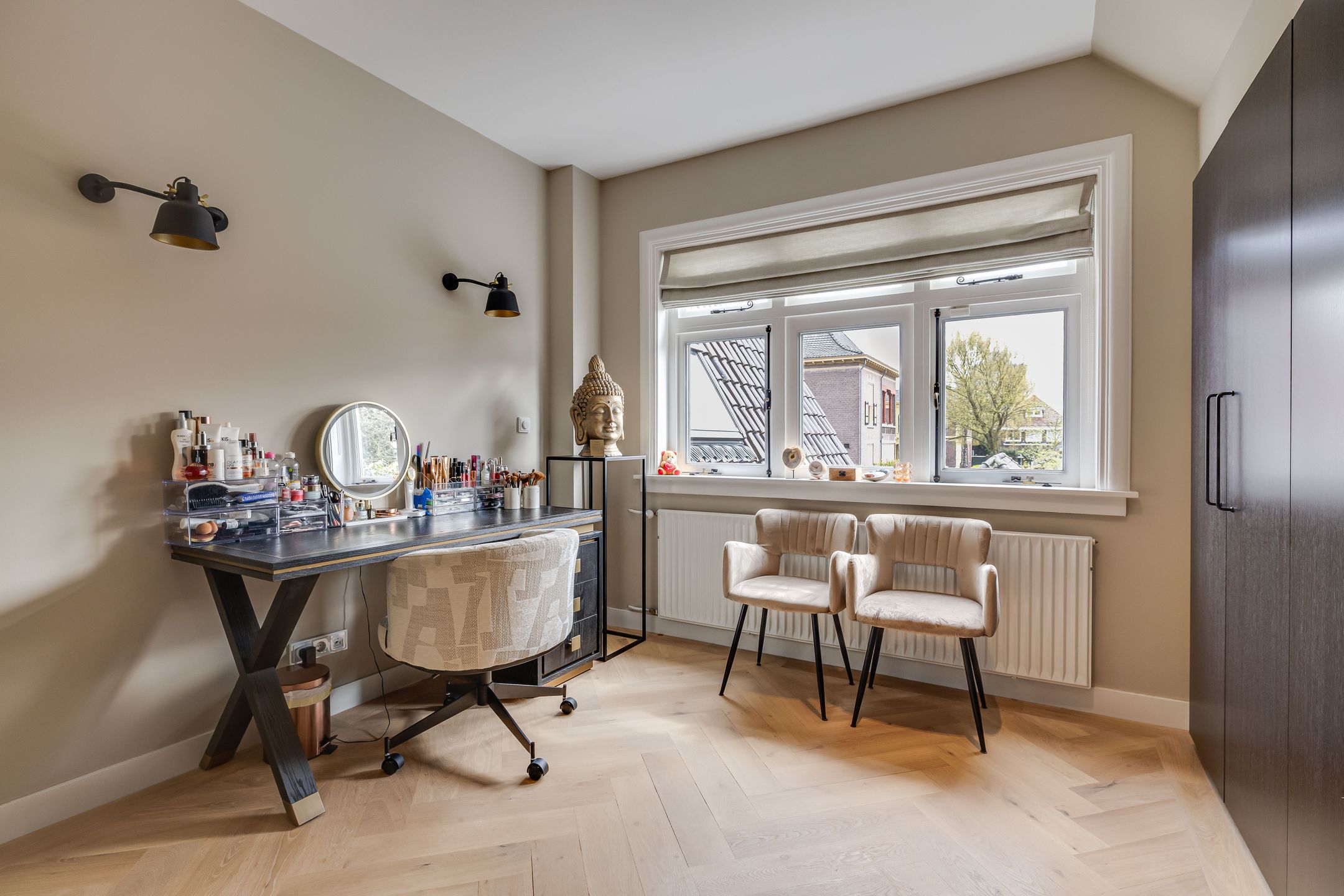 Luxurious villa with private driveway in the sought-after De Parken district of Apeldoorn — 27