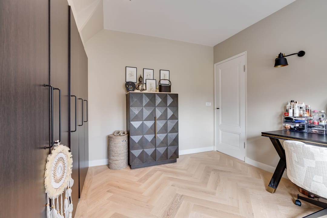 Luxurious villa with private driveway in the sought-after De Parken district of Apeldoorn — 28