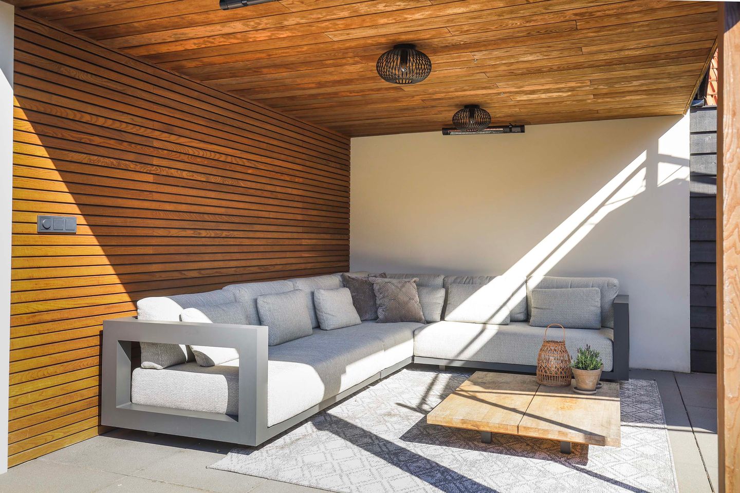 Luxurious villa with private driveway in the sought-after De Parken district of Apeldoorn — 50