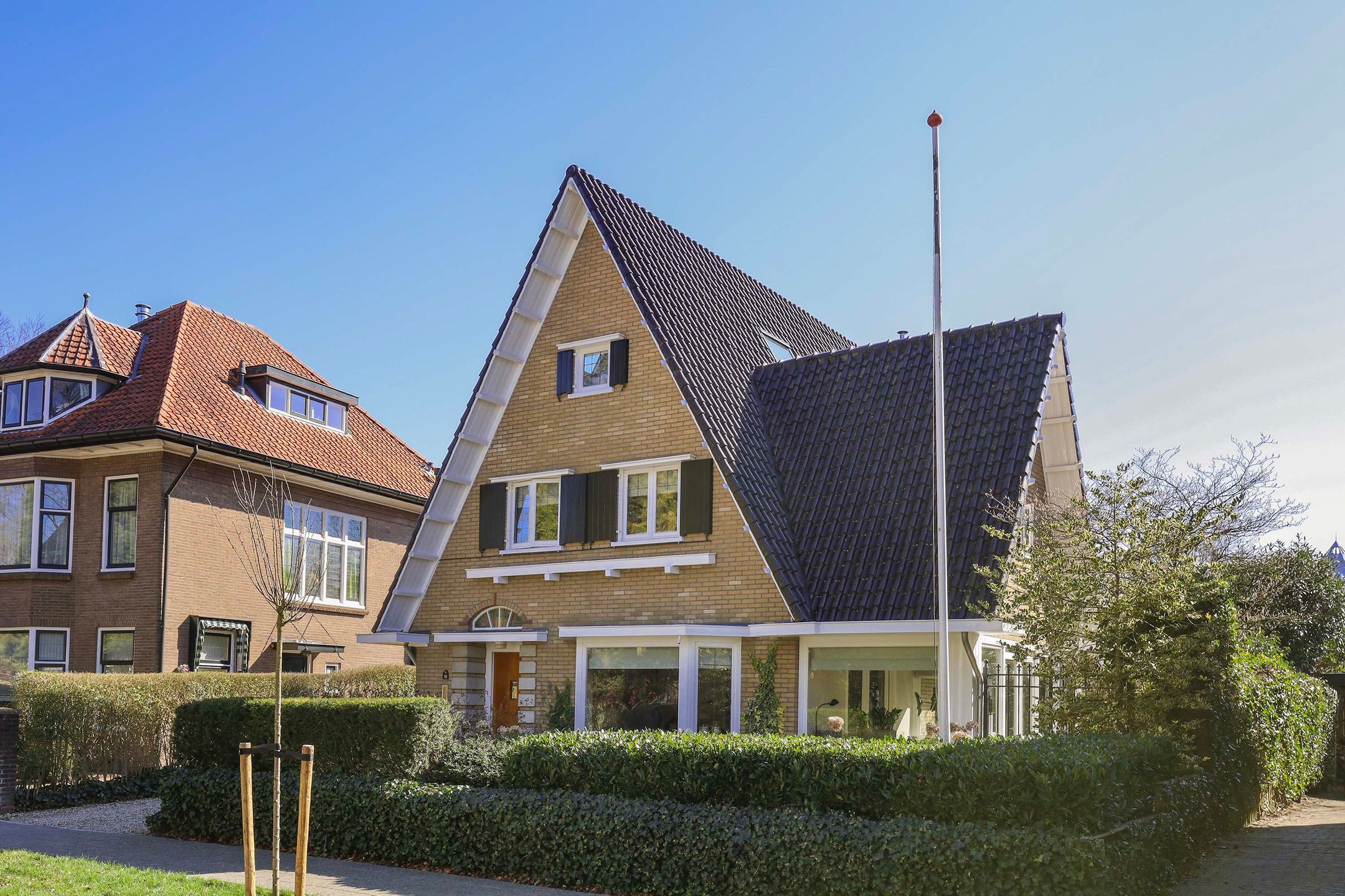 Luxurious villa with private driveway in the sought-after De Parken district of Apeldoorn — 60