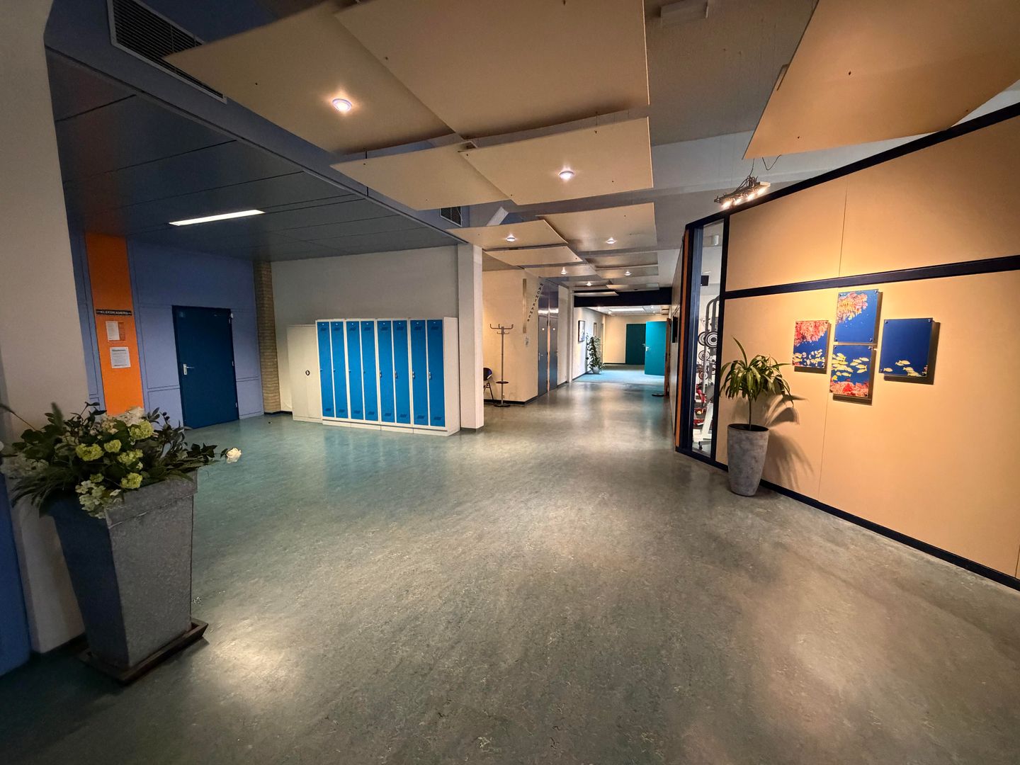 Bekijk foto 3 van Onderduikersstraat 1