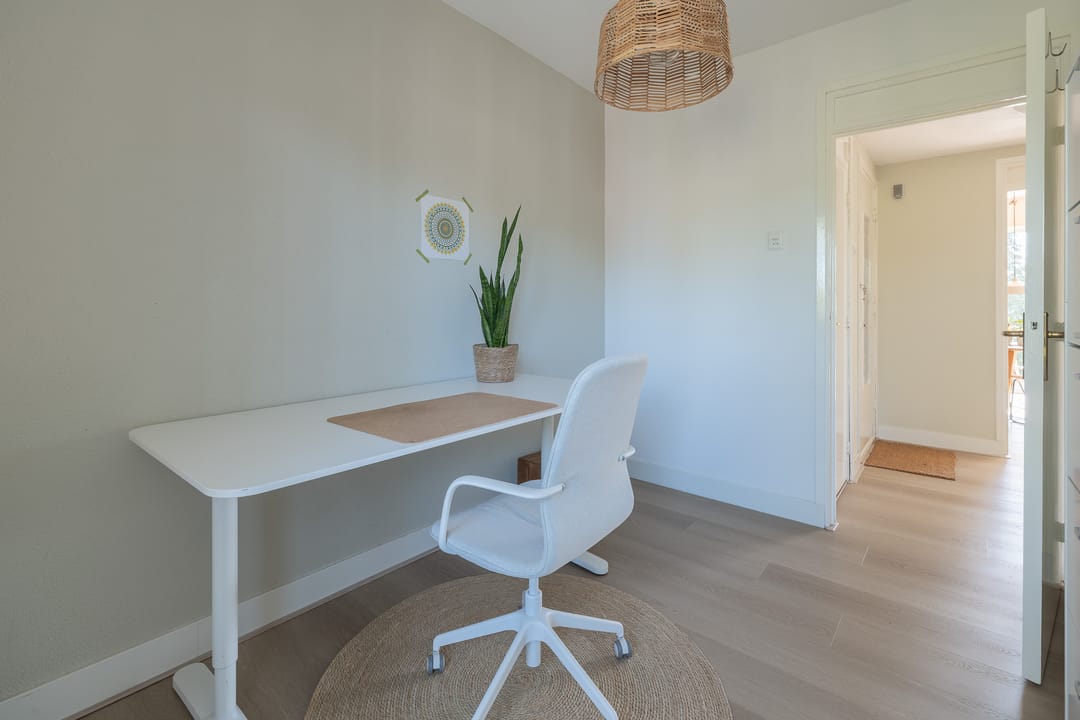 Photo 23 of de Engh 16-III