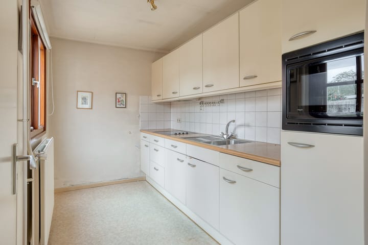 Twee-onder-één-kap te koop: Jhr. Mr. De Casembrootstraat 8, Koewacht