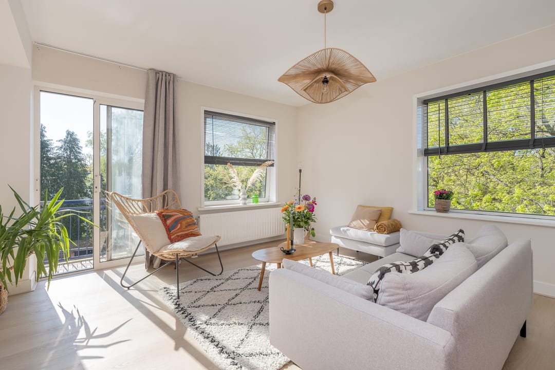 Photo 7 of de Engh 16-III